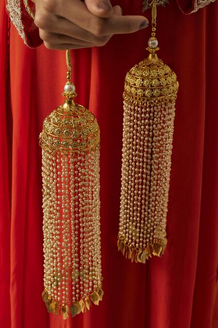 Vivinia By Vidhi Mehra_Gold Plated Pearls Designer Kaleeras _Online_at_Aza_Fashions