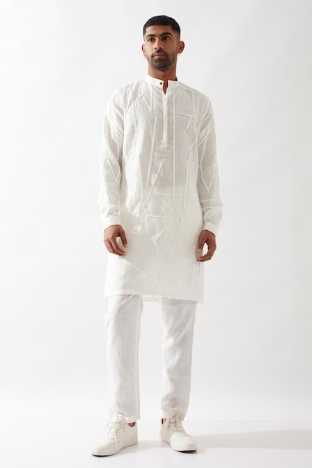 Son Of A Noble Snob_White Linen Applique Kurta _Online_at_Aza_Fashions