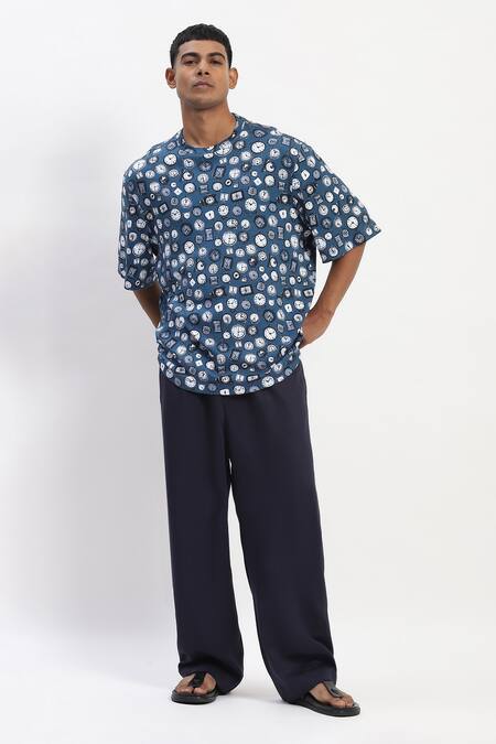 Abraham And Thakore_Blue Cotton Clock Print Designer T-shirt _at_Aza_Fashions