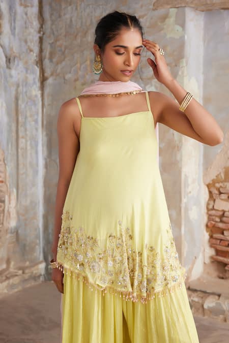 Etasha By Asha Jain_Yellow Georgette Embroidery Square Neck Designer Kurta Set With Dupatta _Online_at_Aza_Fashions