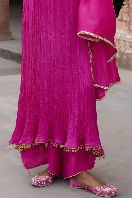 Buy_Etasha By Asha Jain_Pink Silk, Tissue, Gingham, Gabardine Embroidery Round Neck Gajji Kurta Set _Online_at_Aza_Fashions