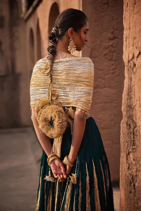 Buy_Etasha By Asha Jain_Green Silk V-neck Bottle Fusion Lehenga Set _Online_at_Aza_Fashions