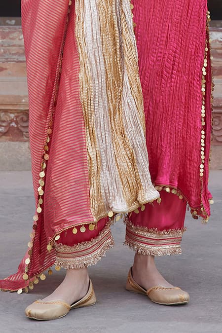 Etasha By Asha Jain Coral Silk, Tissue Pom-poms V-neck Textured Metallic Pink Kurta Set Online at Aza Fashions Etasha By Asha Jain_Coral Silk, Tissue Pom-poms V-neck Textured Metallic Pink Kurta Set _Online_at_Aza_Fashions