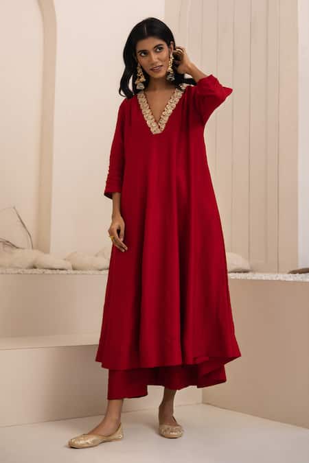 Buy_Tuli_Red Silk, Cotton Embroidery V-neck Reet Kalidaar Dola Kurta Set _Online_at_Aza_Fashions