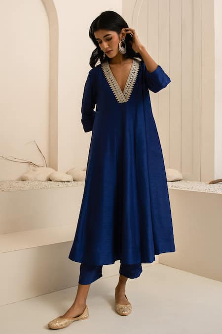 Buy_Tuli_Navy Silk, Cotton Embroidery V-neck Blue Kalidaar Dola Kurta Set _Online_at_Aza_Fashions