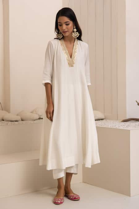 Avaha Ivory Silk, Cotton V-neck Dola Anarkali Kurta Set 