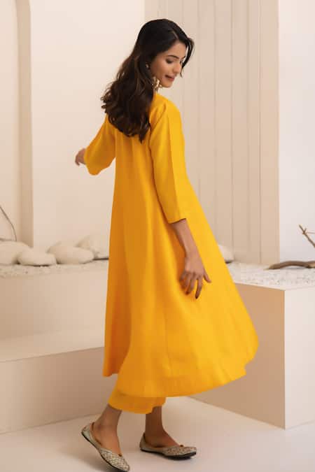 Tuli_Yellow Silk, Cotton Sequins V-neck Kali Kalidaar Dola Kurta Set _Online_at_Aza_Fashions