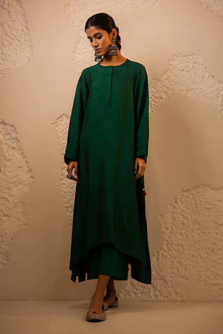 Tuli Emerald Green Dola Silk Kurta Set 