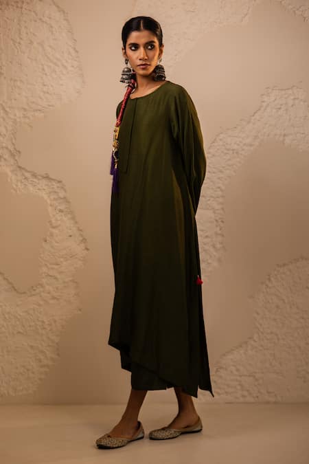 Shop_Tuli_Olive Green Silk, Cotton Round Neck Dola Kurta Set _Online_at_Aza_Fashions