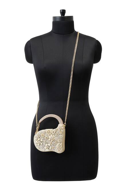 Buy Anaar White Fabric Flowers, Beads Swan Annette Floral Clutch Online at Aza Fashions Buy_Anaar_White Fabric Flowers, Beads Swan Annette Floral Clutch _Online_at_Aza_Fashions