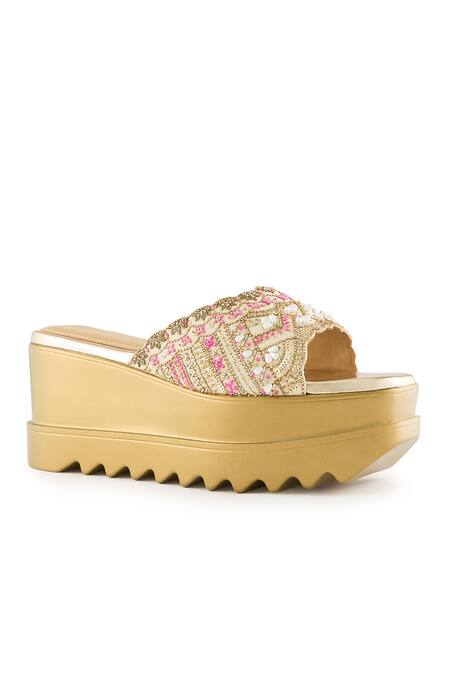 Buy_Anaar_Gold Embroidery Vintage Wink Wedges _Online_at_Aza_Fashions