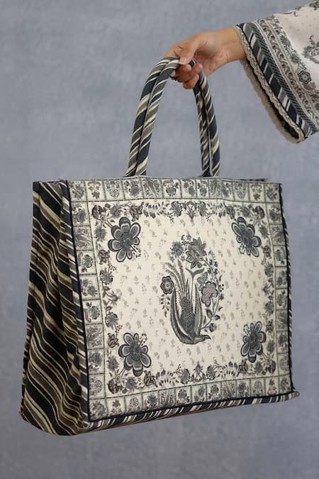 Buy_Torani_Multi Color Kalamkari Mrittika Handbag _Online_at_Aza_Fashions