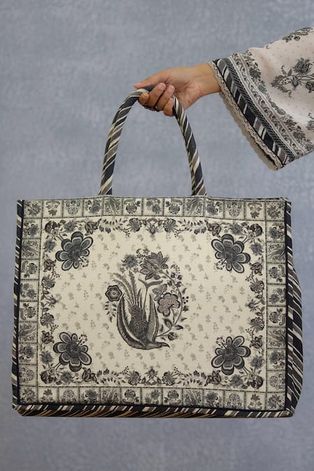 Shop_Torani_Multi Color Kalamkari Mrittika Handbag _at_Aza_Fashions