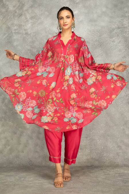 Tanu Malhotra Pink Cotton, Silk Embroidery Collared Hot Printed High Low Kurta Set at Aza Fashions Tanu Malhotra_Pink Cotton, Silk Embroidery Collared Hot Printed High Low Kurta Set _at_Aza_Fashions