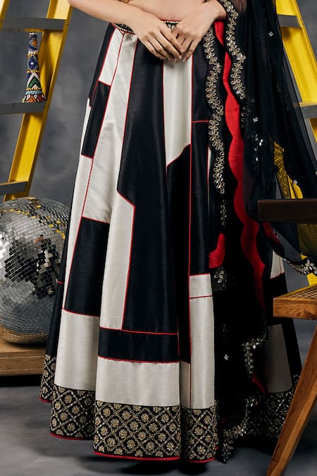 Buy_Vandana Sethi_Black Silk Beads, Embroidery, Sequins Halter Neck And White Designer Lehenga Set _Online_at_Aza_Fashions