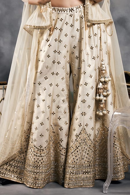Buy_Vandana Sethi_Ivory Silk Beads, Sequins Sweetheart Neck Shimmer Raw Sharara Set 