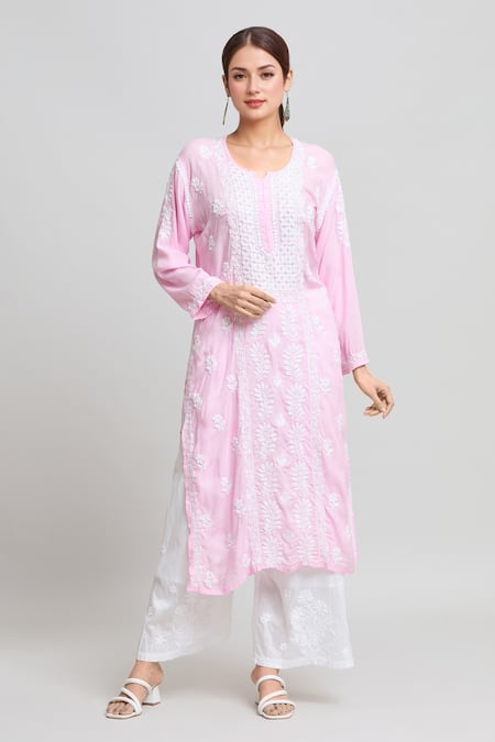Samyukta Singhania Embroidered Straight Kurta 