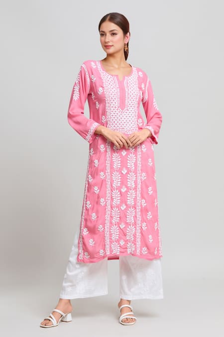 Samyukta Singhania Floral Chikankari Embroidered Kurta 
