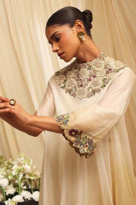 Buy_Ekru_Ivory Organza, Modal, Satin Embroidery High Neck Designer Rose Veil Drape Set