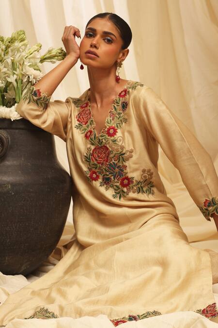 Buy_Ekru_Gold Chanderi, Bamboo Embroidery V-neck Botanic Cluster Kurta Set_Online_at_Aza_Fashions