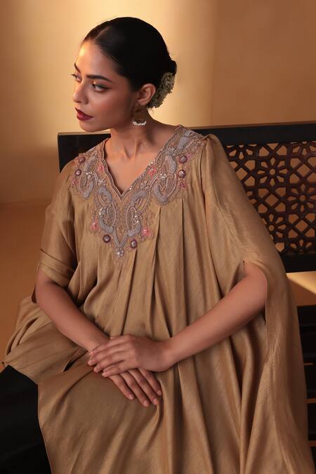 Buy_Ekru_Gold Linen, Silk Shaam-e-noor Cape And Cigarette Pant Set_Online_at_Aza_Fashions