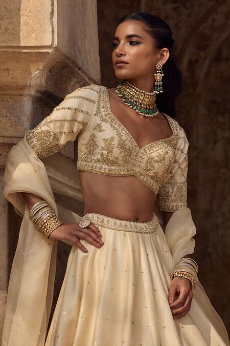 Kritika Dawar Ivory , Organza Embroidery, Pearls V-neck Lehenga Set at Aza Fashions Kritika Dawar_Ivory , Organza Embroidery, Pearls V-neck Lehenga Set _at_Aza_Fashions