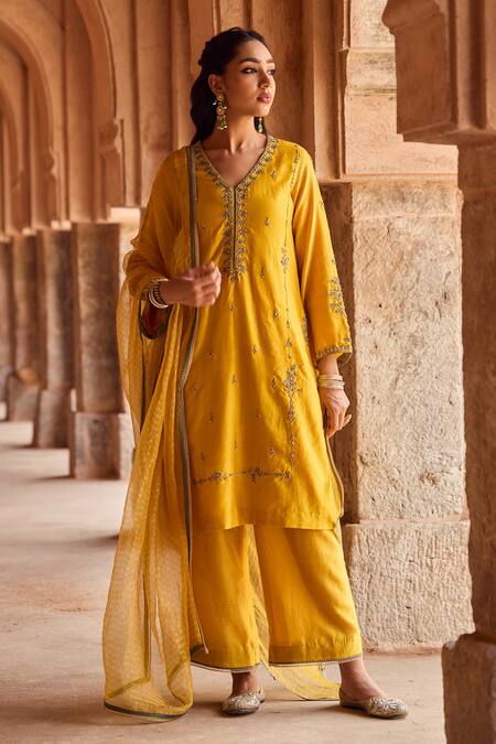 Shop_Kritika Dawar_Yellow , Chanderi, Organza Pearls Mustard Pakistani Style Kurta Set _Online_at_Aza_Fashions