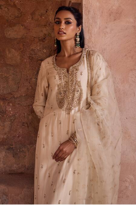 Shop_Kritika Dawar_Ivory , Organza Diamonds, Pearls, Sequins, Embroidery Dabka Kurta Set _Online_at_Aza_Fashions