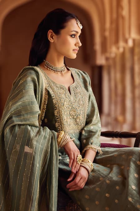 Kritika Dawar_Sapphire Silk, Chanderi, Cotton Embroidery Round Neck Sage Green Zari Kurta Set _at_Aza_Fashions
