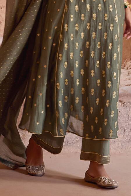 Shop Kritika Dawar Green Chanderi, Silk Embroidery Round Neck Dabka Kurta Set Online at Aza Fashions Shop_Kritika Dawar_Green Chanderi, Silk Embroidery Round Neck Dabka Kurta Set _Online_at_Aza_Fashions
