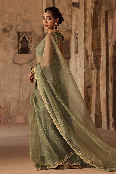 Kritika Dawar Green Organza, Pearls Round Neck Sage Hand Block Printed Saree Set at Aza Fashions Kritika Dawar_Green Organza, Pearls Round Neck Sage Hand Block Printed Saree Set _at_Aza_Fashions