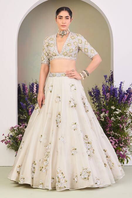 Buy_Sue Mue_Green Organza, Beads, Sequins, Pearls, Floral Lehenga Set 