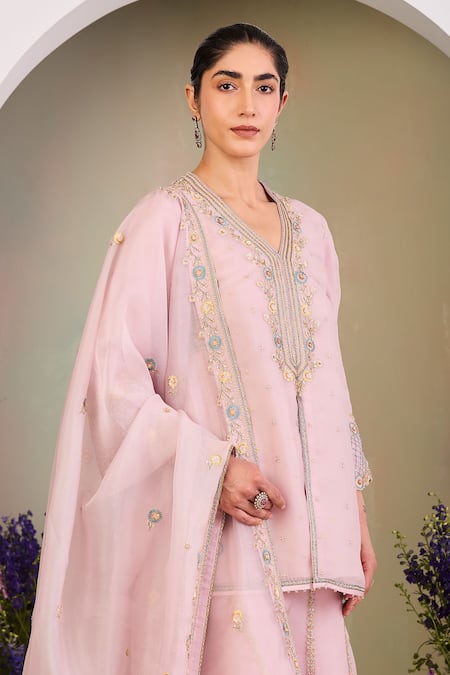 Sue Mue Pink Silk Organza Sequins, Beads, Embroidery Split V-neck Pastel Kurta Set Online at Aza Fashions Sue Mue_Pink Silk Organza Sequins, Beads, Embroidery Split V-neck Pastel Kurta Set _Online_at_Aza_Fashions