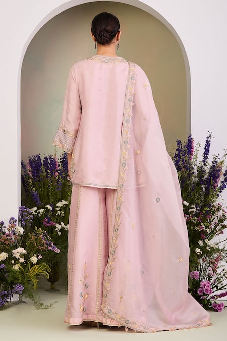 Shop Sue Mue Pink Silk Organza Sequins, Beads, Embroidery Split V-neck Pastel Kurta Set at Aza Fashions Shop_Sue Mue_Pink Silk Organza Sequins, Beads, Embroidery Split V-neck Pastel Kurta Set _at_Aza_Fashions