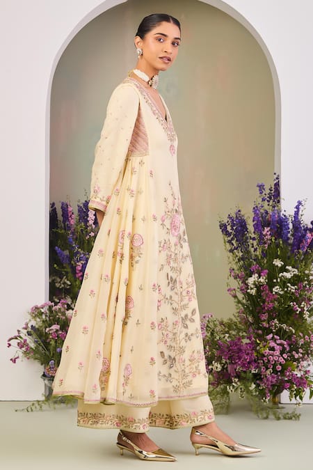 Buy Sue Mue Yellow Silk Organza Sequins, Beads V-neck Light Embroidered Anarkali Set Buy_Sue Mue_Yellow Silk Organza Sequins, Beads V-neck Light Embroidered Anarkali Set