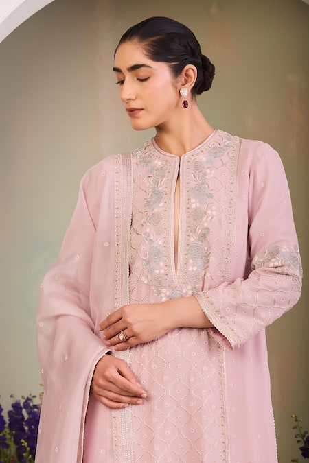 Sue Mue Pink Georgette, Silk Organza Beads, Embroidery Keyhole Neck Pastel Kurta Set Online at Aza Fashions Sue Mue_Pink Georgette, Silk Organza Beads, Embroidery Keyhole Neck Pastel Kurta Set _Online_at_Aza_Fashions