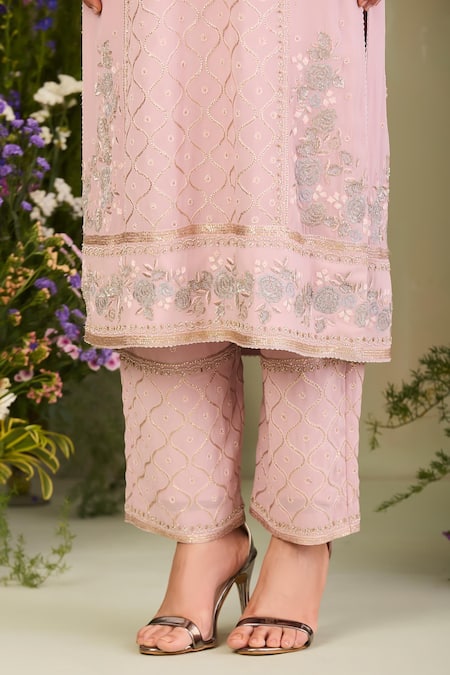 Shop Sue Mue Pink Georgette, Silk Organza Beads, Embroidery Keyhole Neck Pastel Kurta Set Online at Aza Fashions Shop_Sue Mue_Pink Georgette, Silk Organza Beads, Embroidery Keyhole Neck Pastel Kurta Set _Online_at_Aza_Fashions