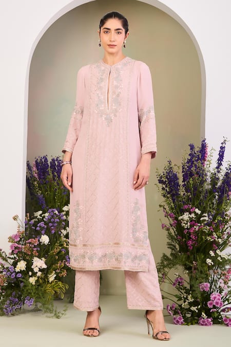 Sue Mue Pink Georgette, Silk Organza Beads, Embroidery Keyhole Neck Pastel Kurta Set at Aza Fashions Sue Mue_Pink Georgette, Silk Organza Beads, Embroidery Keyhole Neck Pastel Kurta Set _at_Aza_Fashions