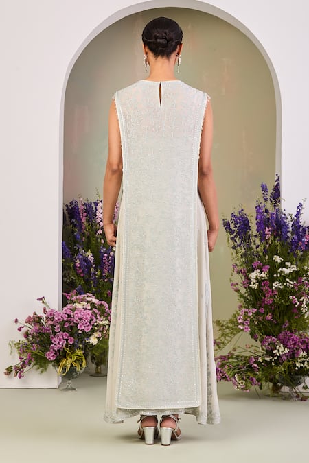 Sue Mue Floral Embroidered Kurta Set 