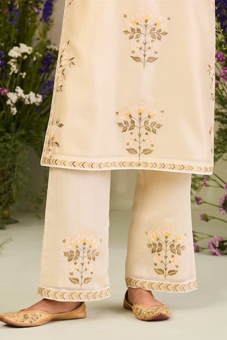 Buy Sue Mue Yellow Chanderi, Handloom Cotton, Silk Embroidery High Neck Floral Kurta Set Online at Aza Fashions Buy_Sue Mue_Yellow Chanderi, Handloom Cotton, Silk Embroidery High Neck Floral Kurta Set _Online_at_Aza_Fashions