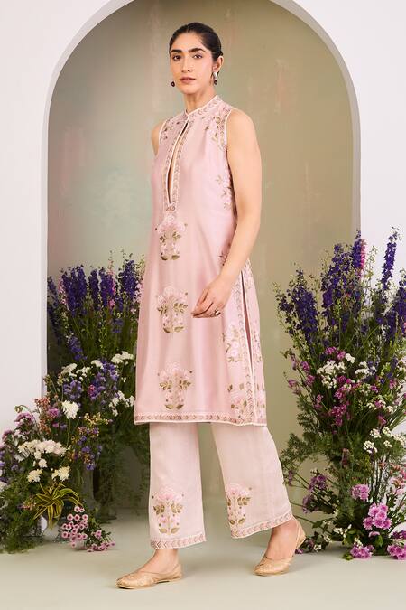 Buy Sue Mue Pink Handloom Cotton, Silk Embroidery High Neck Floral Kurta Set Online at Aza Fashions Buy_Sue Mue_Pink Handloom Cotton, Silk Embroidery High Neck Floral Kurta Set _Online_at_Aza_Fashions