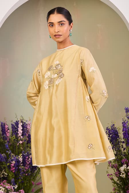Shop_Sue Mue_Yellow Silk, Embroidery Round Neck Pastel Floral Kurta Set _Online_at_Aza_Fashions