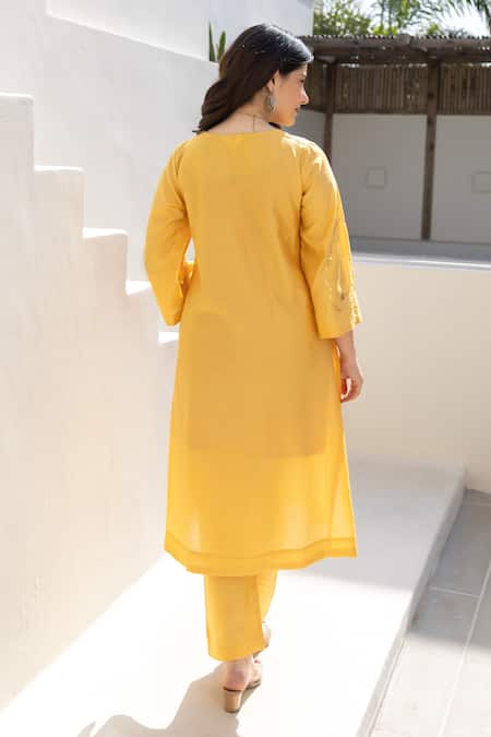 Shop ASRUMO Mustard Chanderi Embroidery V-neck Marigold Glow Co-ord Set at Aza Fashions Shop_ASRUMO_Mustard Chanderi Embroidery V-neck Marigold Glow Co-ord Set _at_Aza_Fashions
