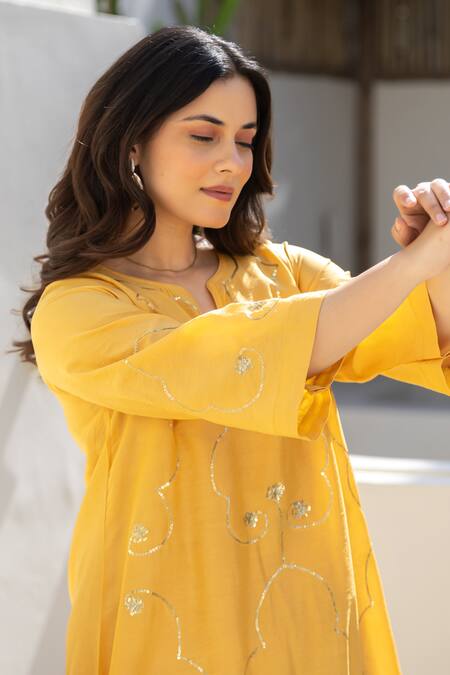 Shop ASRUMO Mustard Chanderi Embroidery V-neck Marigold Glow Co-ord Set Online at Aza Fashions Shop_ASRUMO_Mustard Chanderi Embroidery V-neck Marigold Glow Co-ord Set _Online_at_Aza_Fashions