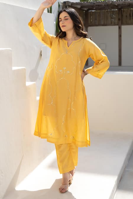 ASRUMO Mustard Chanderi Embroidery V-neck Marigold Glow Co-ord Set at Aza Fashions ASRUMO_Mustard Chanderi Embroidery V-neck Marigold Glow Co-ord Set _at_Aza_Fashions