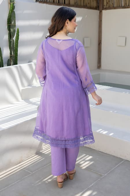 Shop ASRUMO Mauve Doriya Embroidery V-neck Lavender Breeze Kurta Set at Aza Fashions Shop_ASRUMO_Mauve Doriya Embroidery V-neck Lavender Breeze Kurta Set _at_Aza_Fashions