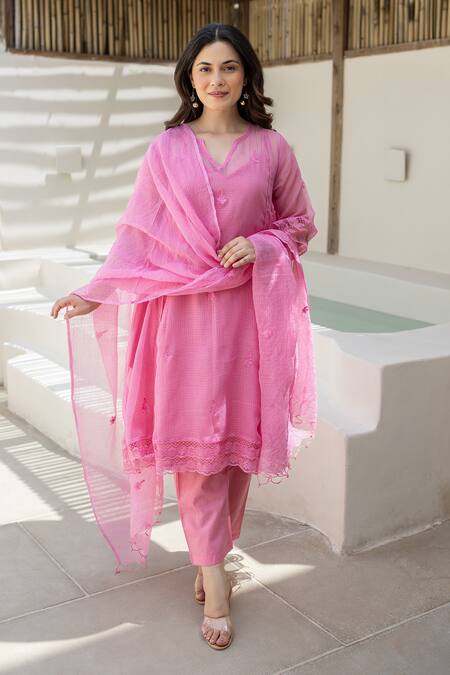 Shop ASRUMO Pink Embroidery V-neck Gulaab Doriya Kurta Set Online at Aza Fashions Shop_ASRUMO_Pink Embroidery V-neck Gulaab Doriya Kurta Set _Online_at_Aza_Fashions