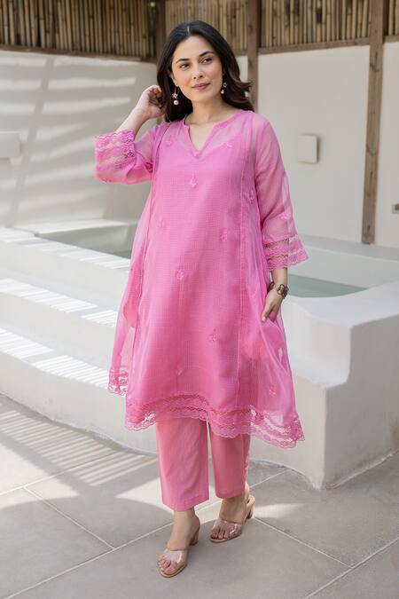 ASRUMO Pink Embroidery V-neck Gulaab Doriya Kurta Set at Aza Fashions ASRUMO_Pink Embroidery V-neck Gulaab Doriya Kurta Set _at_Aza_Fashions
