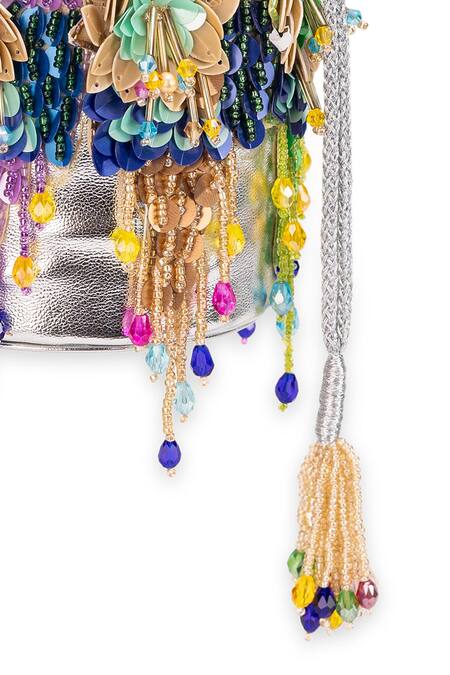 Buy_5elements_Silver Embroidery, Tassels, Applique Mahiya Embellished Potli Handbag 