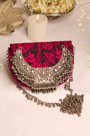 Buy 5elements Purple Beads, Chains Harini Magenta Handbag Buy_5elements_Purple Beads, Chains Harini Magenta Handbag